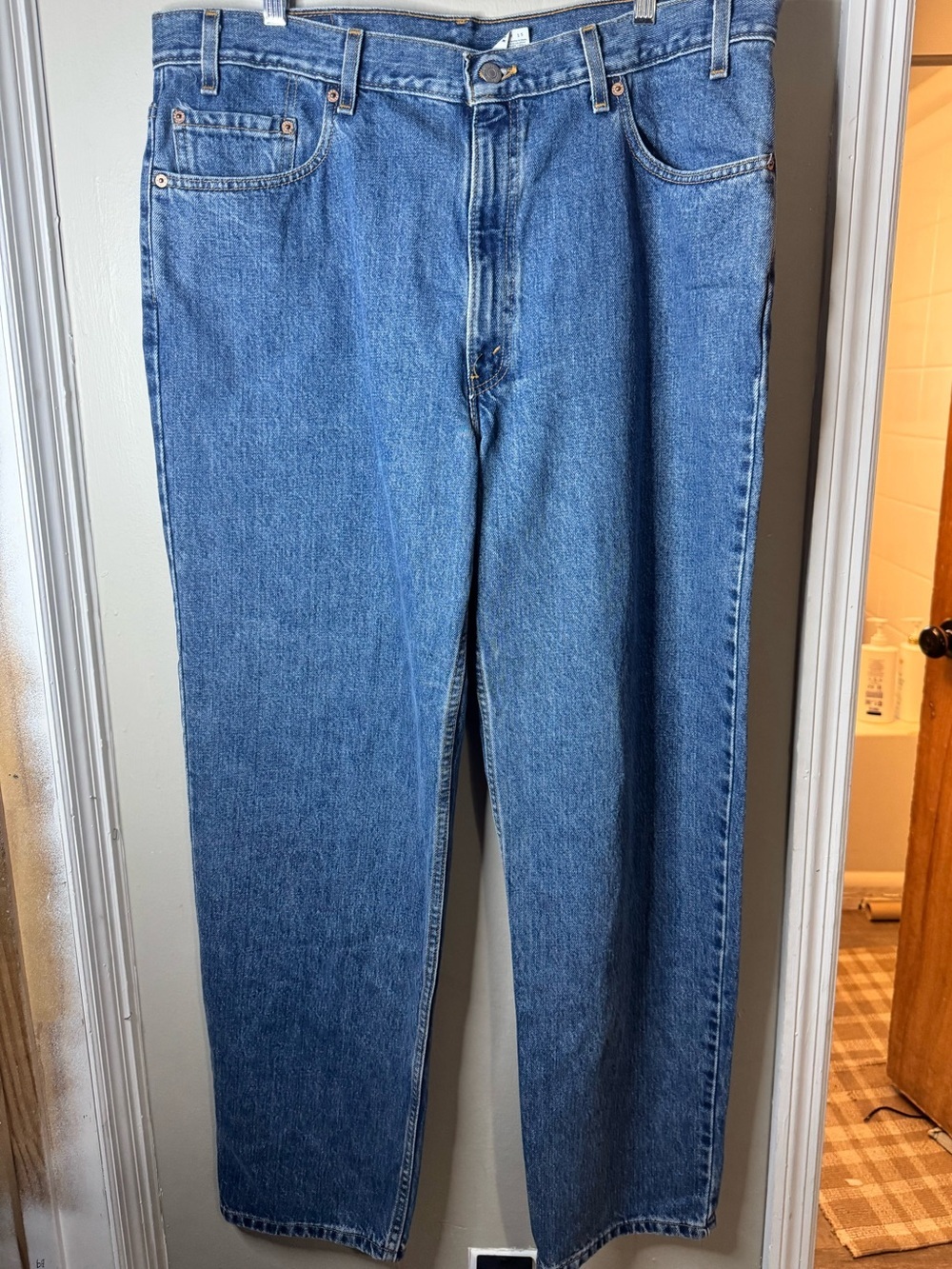 Levi's 550 Relaxed Fit Men's Jeans 40x32 NWT Red Tab Straight Leg Denim